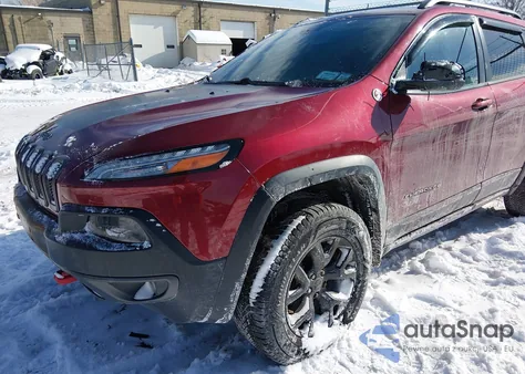 2015 Jeep Cherokee Trailhawk z USA, uszkodzony, nr VIN 1C4PJMBS7FW588065